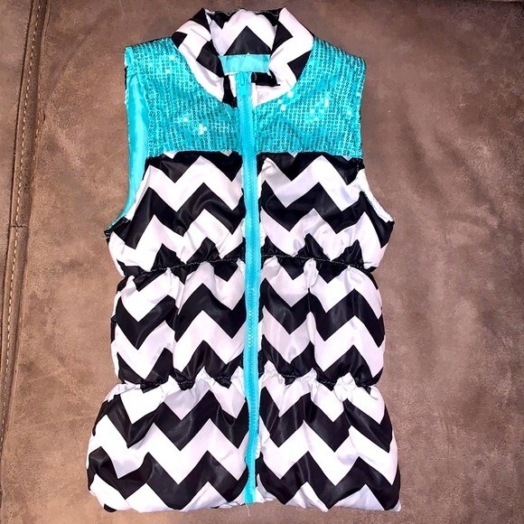 Little girls puffer vest -chevron, black and white with‎ sequins size XS 4/5 - Picture 1 of 8